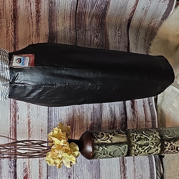 NWT YING DAK RHINESTONE 100% BLACK LEATHER LINED MAXI SKIRT - Picture 6 of 16